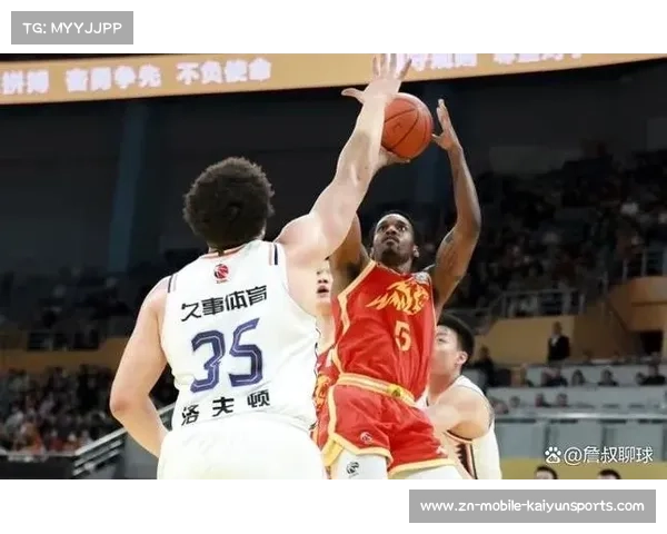 12月21日广厦迎战上海，洛夫顿与布朗对决引人关注